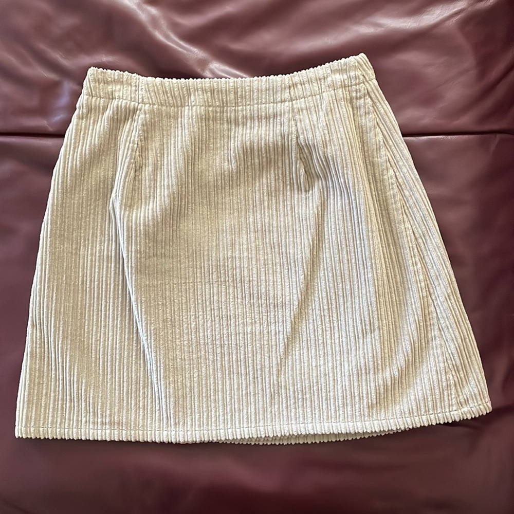 Mini skirt - Picture 3 of 8